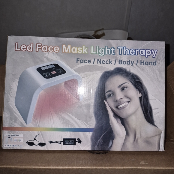 Other - LED Face Mask Light Therapy Device